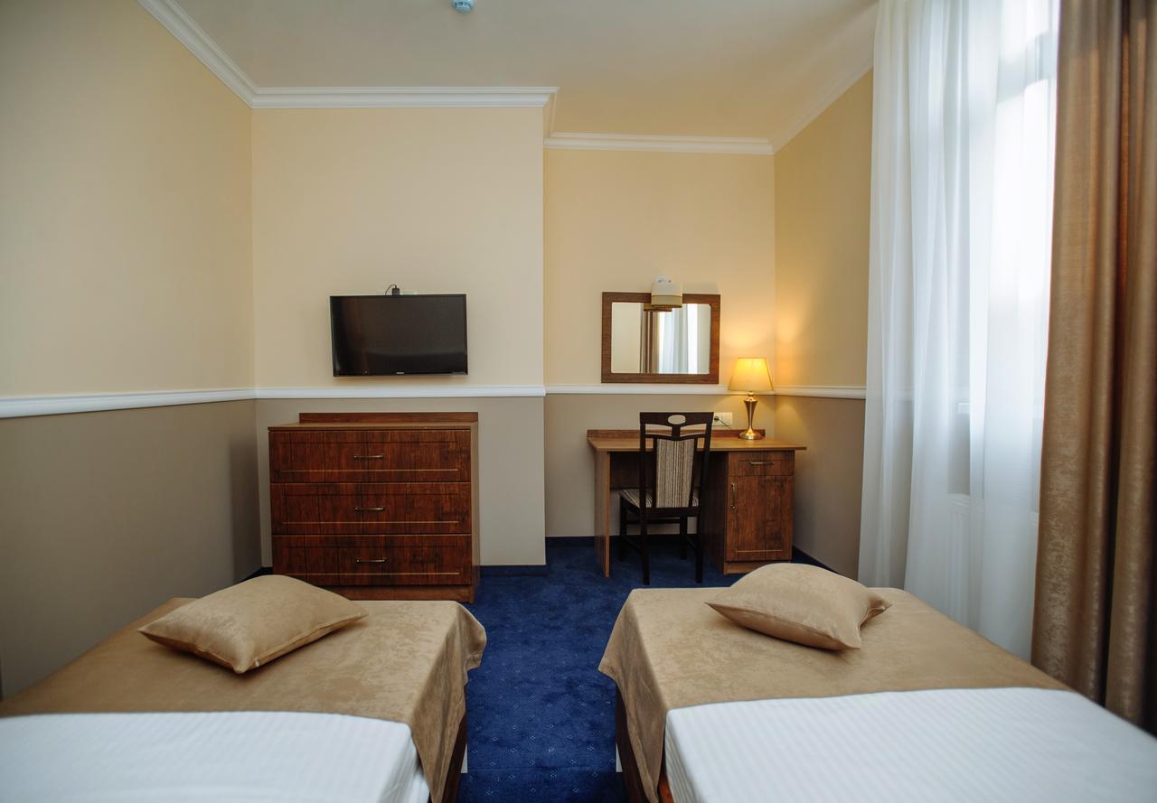 Astoria Hotel คีชีเนา ภายนอก รูปภาพ