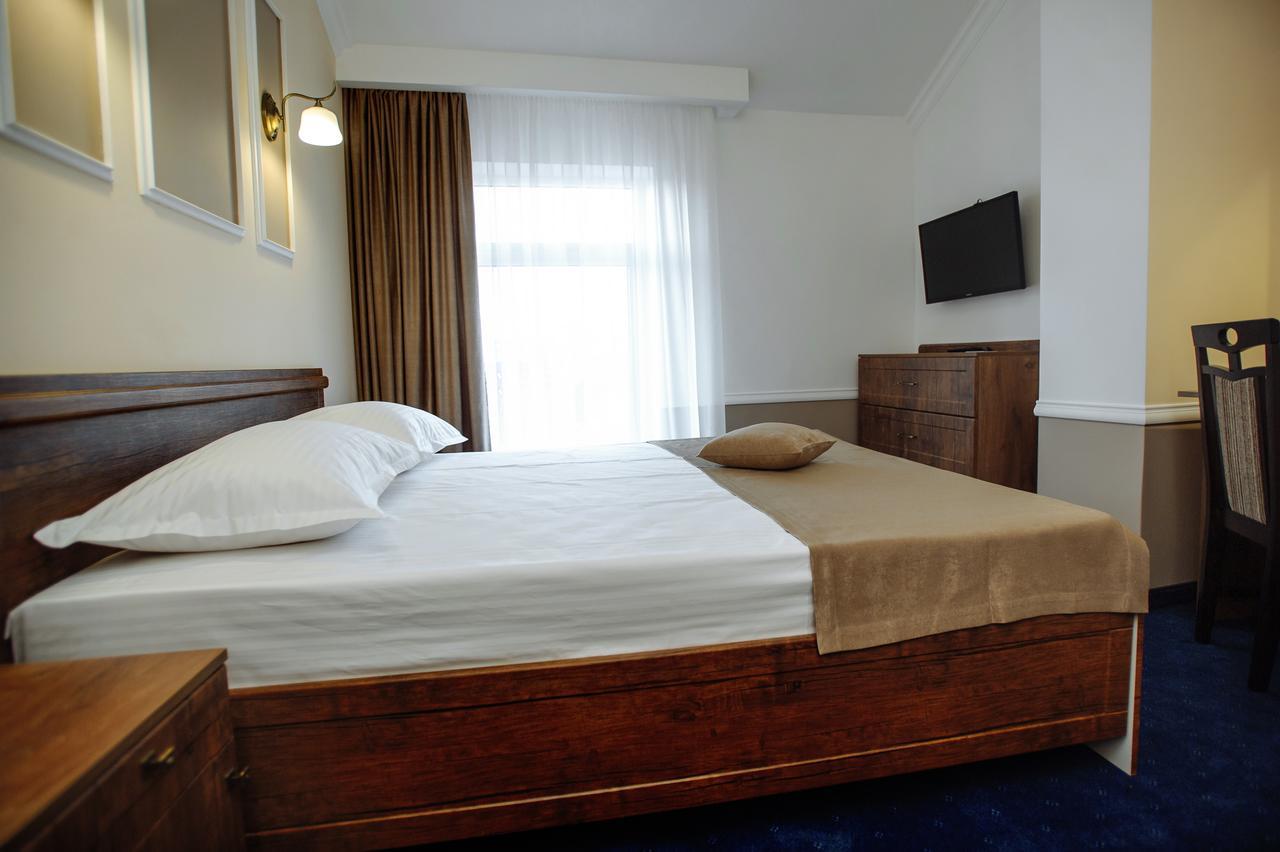 Astoria Hotel คีชีเนา ภายนอก รูปภาพ